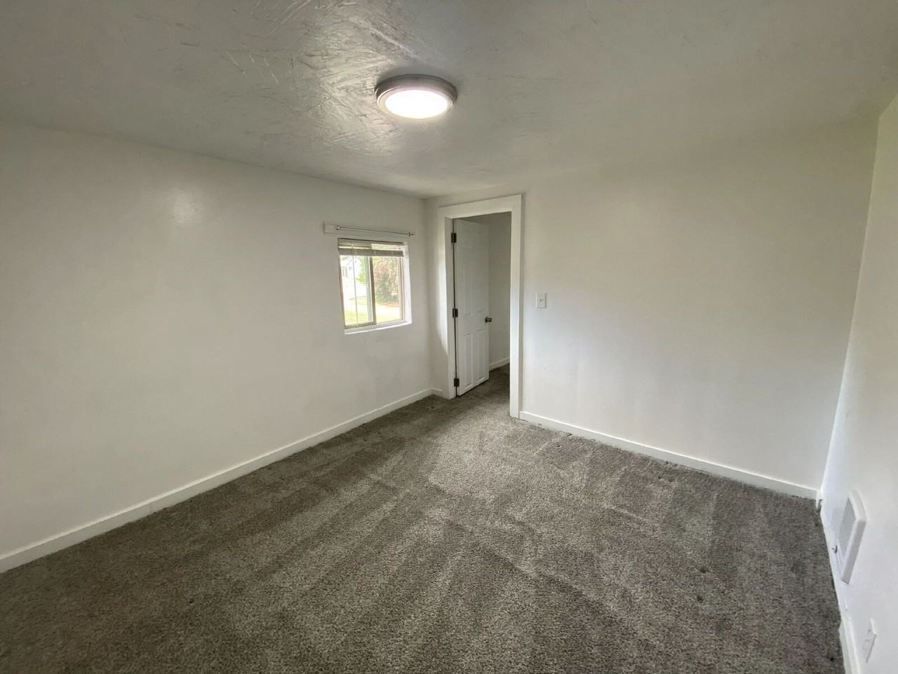 452 Alder St #472 - Photo 5 of 26