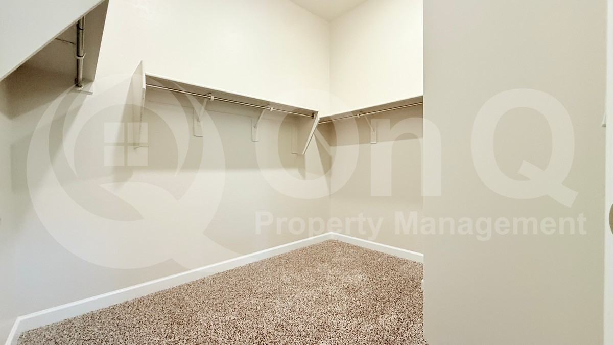4911 E Village Dr - Photo 3 of 50