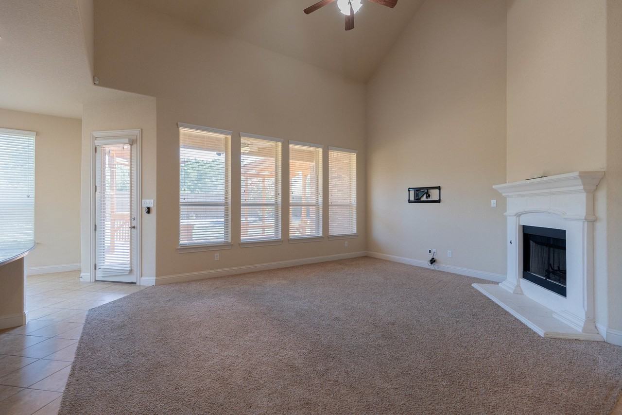 8103 Mystic Chase - Photo 5 of 39