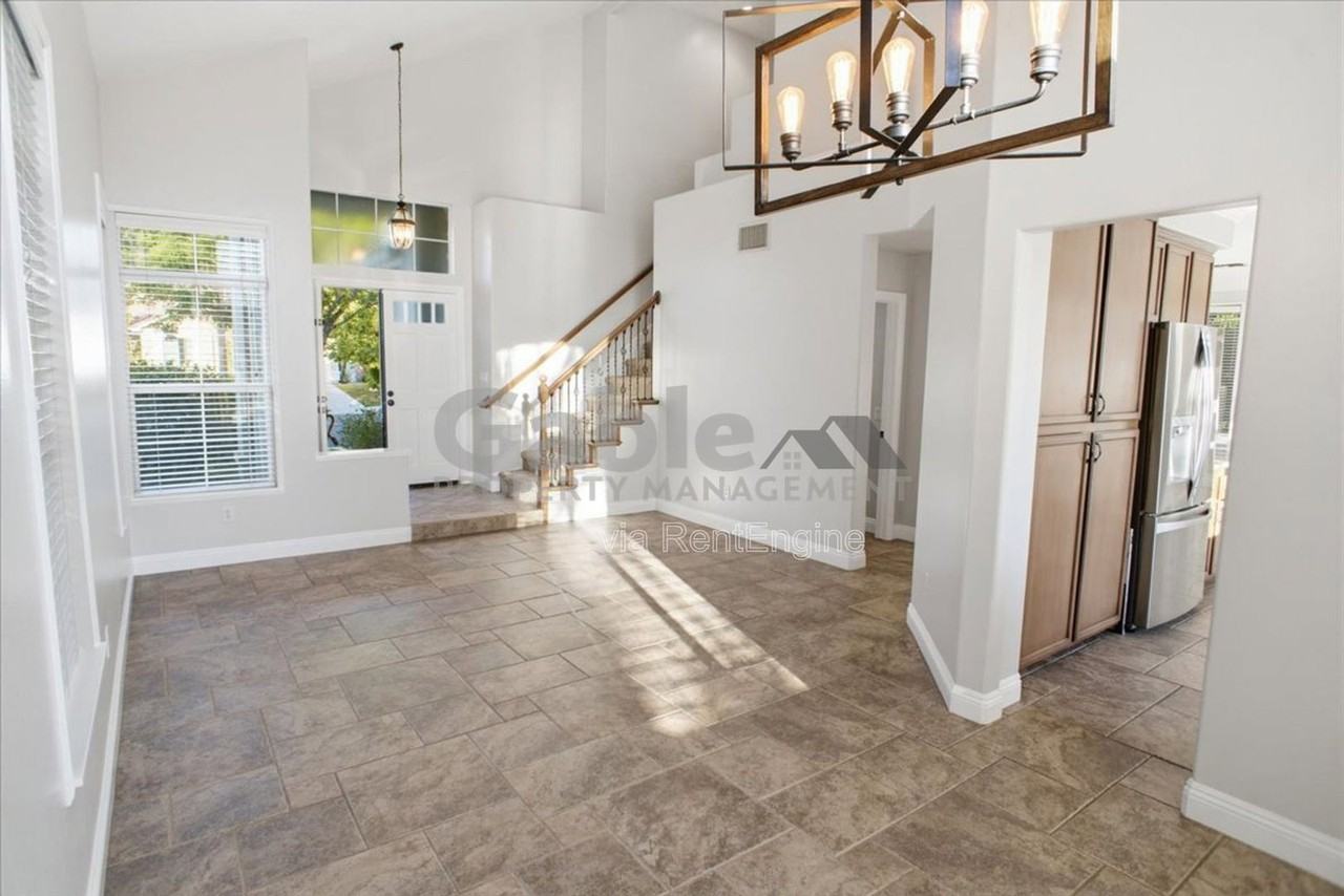 27523 Wellsley Way - Photo 2 of 26