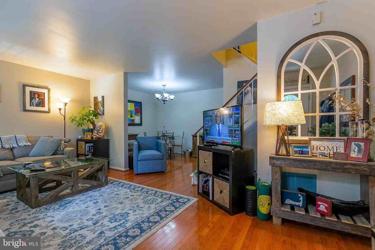 13662 Barren Springs Ct - Photo 3 of 50