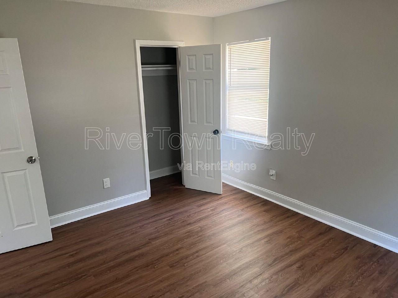 1059 Eyers Rd - Photo 6 of 12