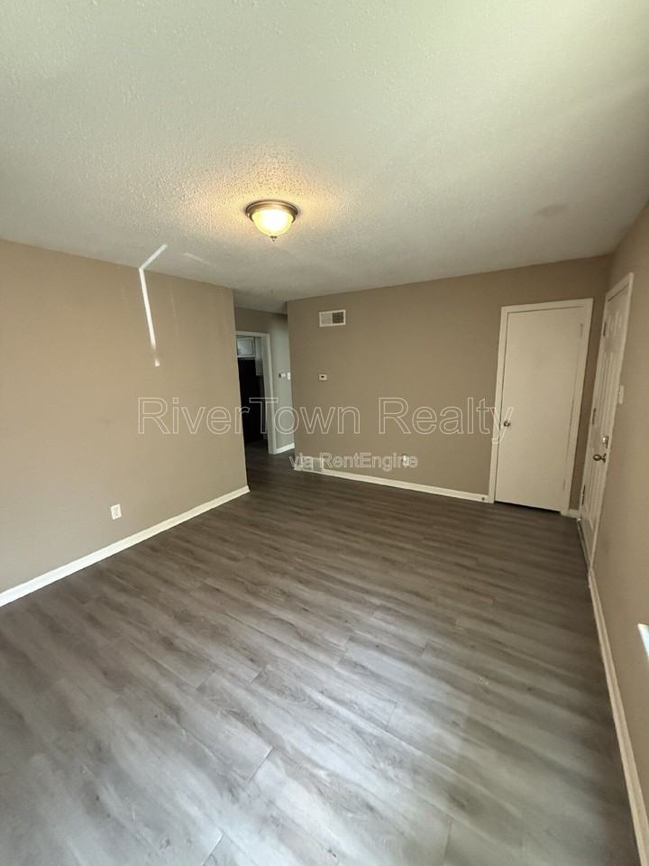 3386 Spring Water Cv - Photo 3 of 30