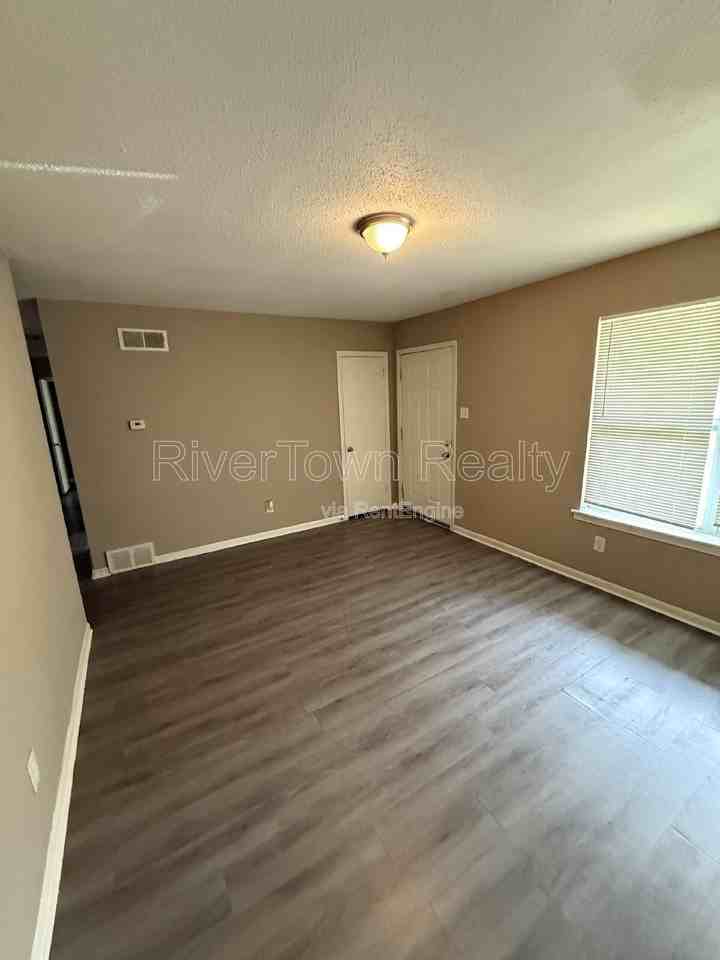 3386 Spring Water Cv - Photo 4 of 30