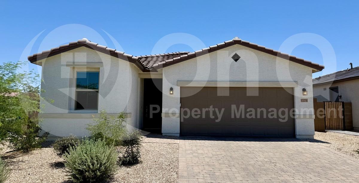 15711 W Monroe St - Photo 2 of 34