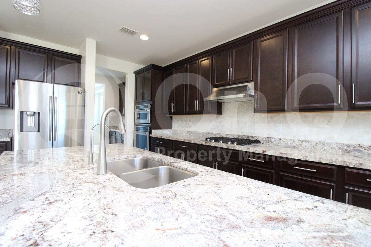 3012 W Tumbleweed Dr - Photo 3 of 28