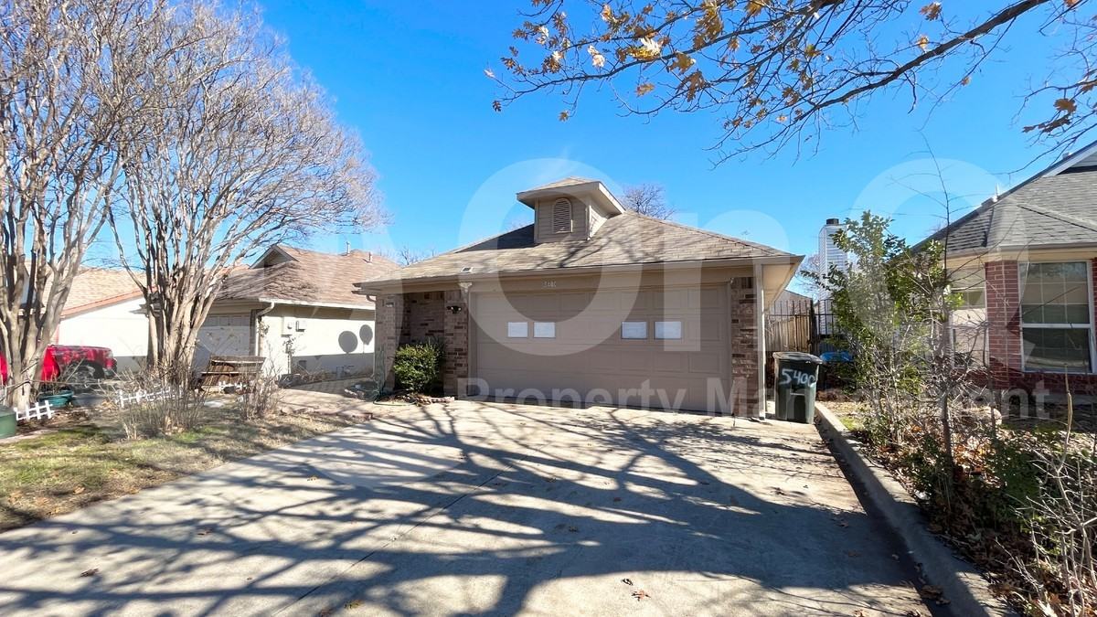 5400 Village Green Dr - Photo 2 of 29