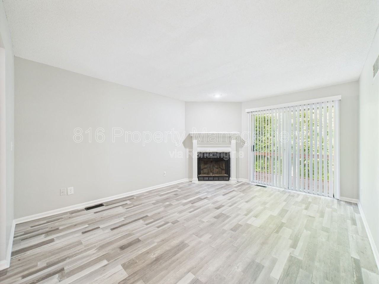 7941 Nw 79th Pl - Photo 3 of 27