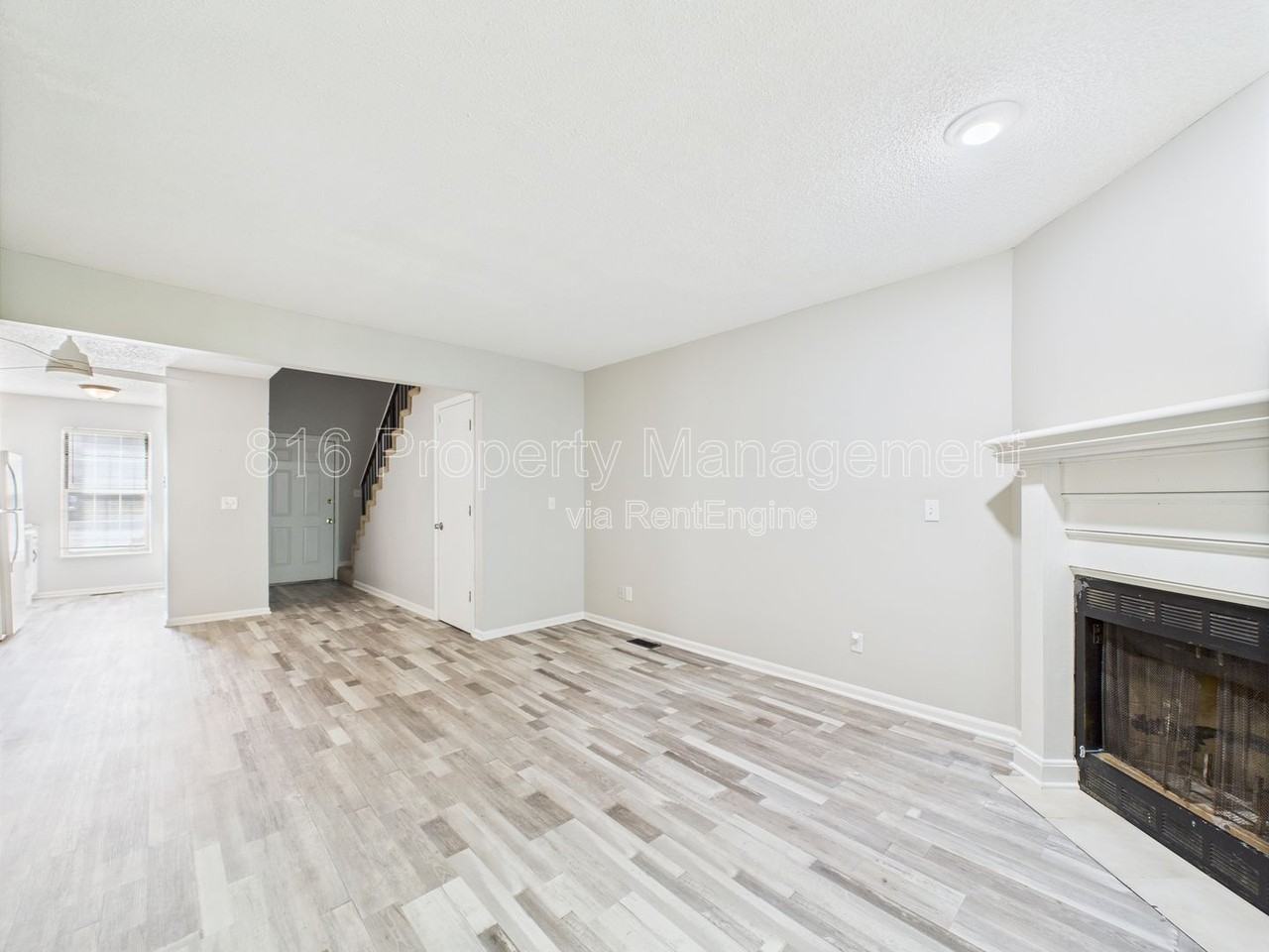 7941 Nw 79th Pl - Photo 4 of 27