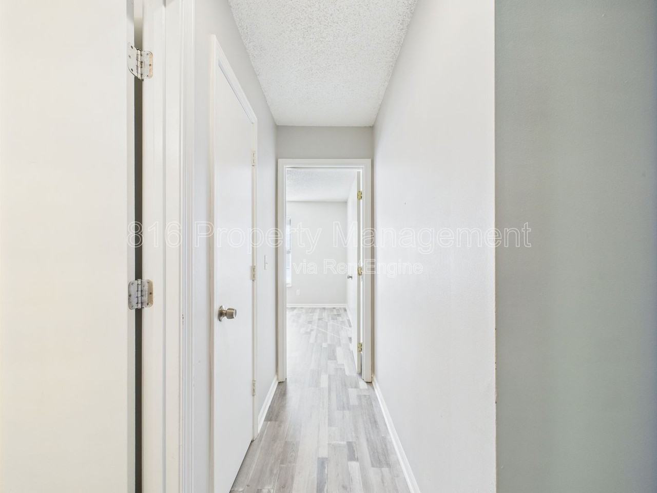 7941 Nw 79th Pl - Photo 7 of 27