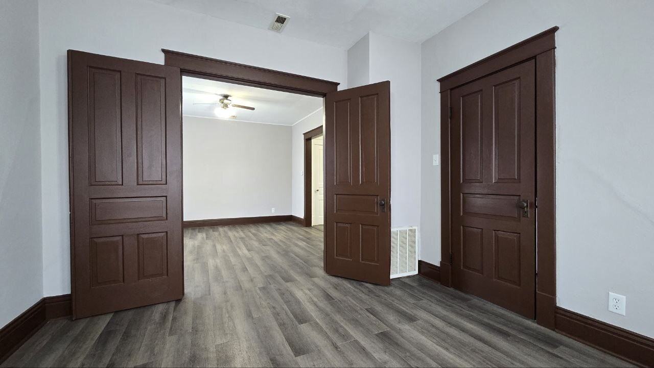 202 E Barker Ave #1 - Photo 6 of 16