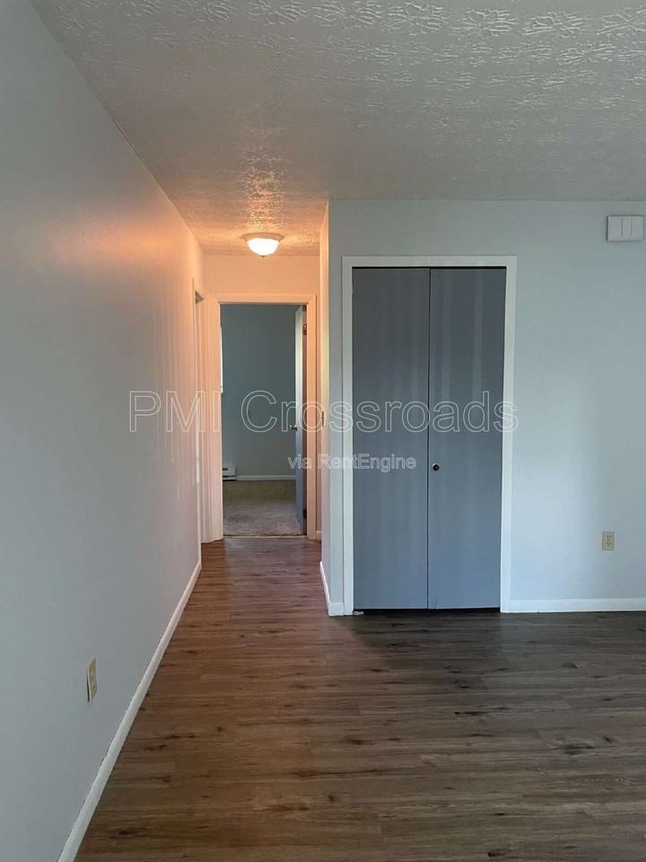 1808 Whipple Ave Nw #10 - Photo 3 of 10