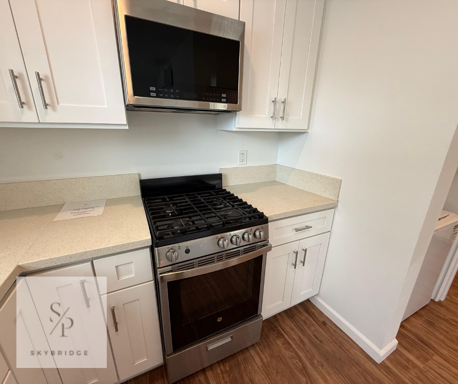 9718 Paramount Blvd Unit A - Photo 3 of 22