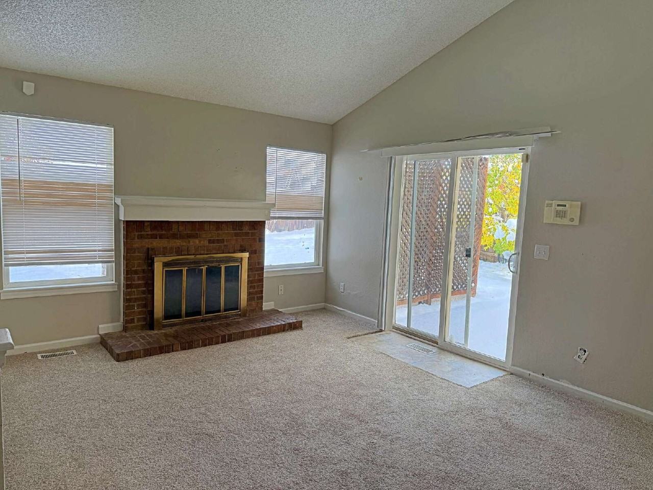 1680 S Espana Way - Photo 3 of 13