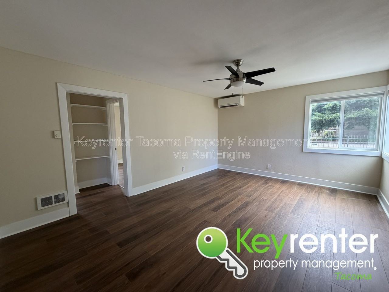 1047 S Rochester St - Photo 2 of 17