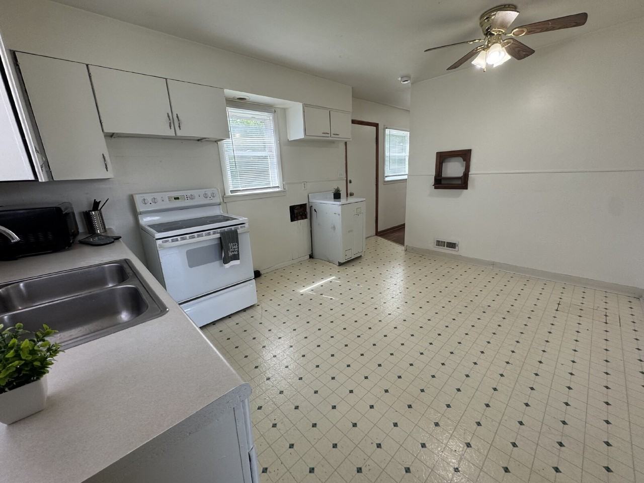 13 Melody Ln - Photo 5 of 16