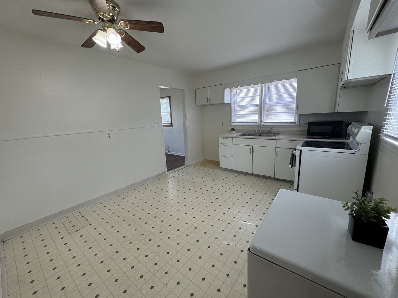 13 Melody Ln - Photo 6 of 16