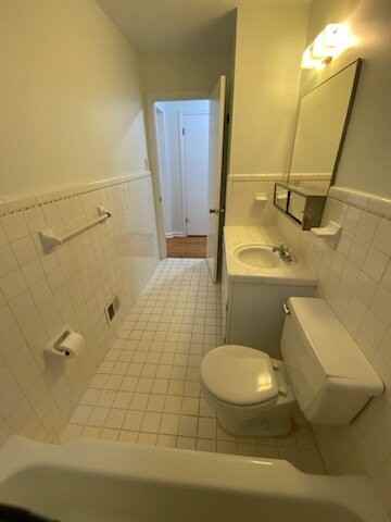 1423 Everett Ave Apt 1 - Photo 6 of 17