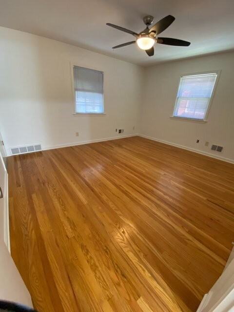 1423 Everett Ave Apt 1 - Photo 7 of 17