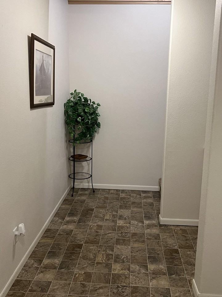3336 8th St Ne - Photo 3 of 12