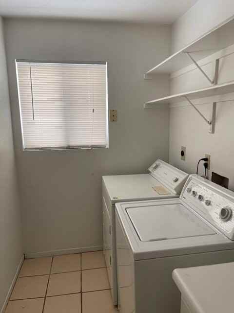 1429 Lilac Breeze Cir - Photo 3 of 25