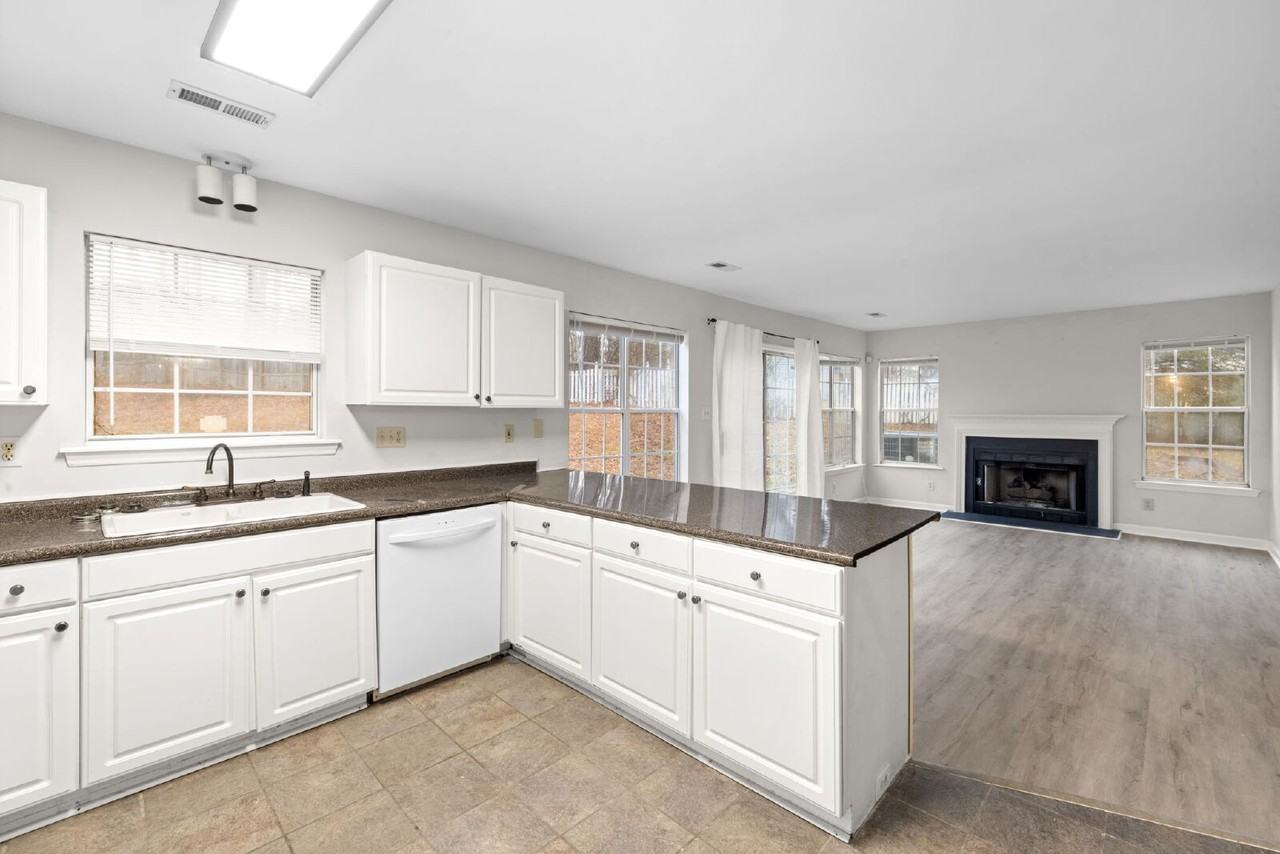 531 Clayton Rd - Photo 3 of 24
