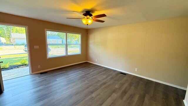7535 E 35th St - Photo 4 of 18