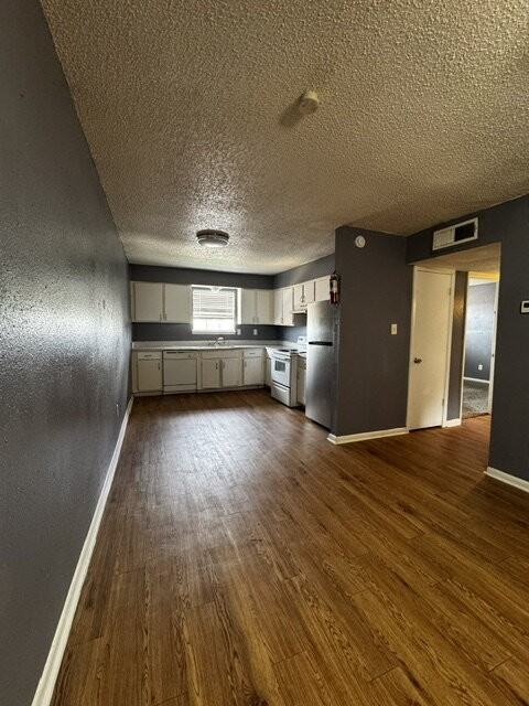 2311 71st St #206 - Photo 2 of 8