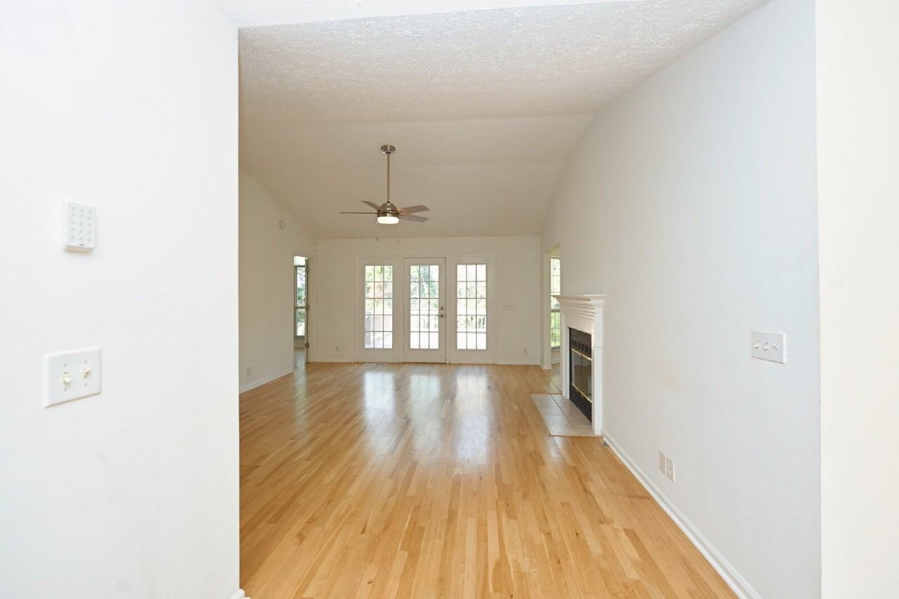 164 W Harbor - Photo 7 of 49