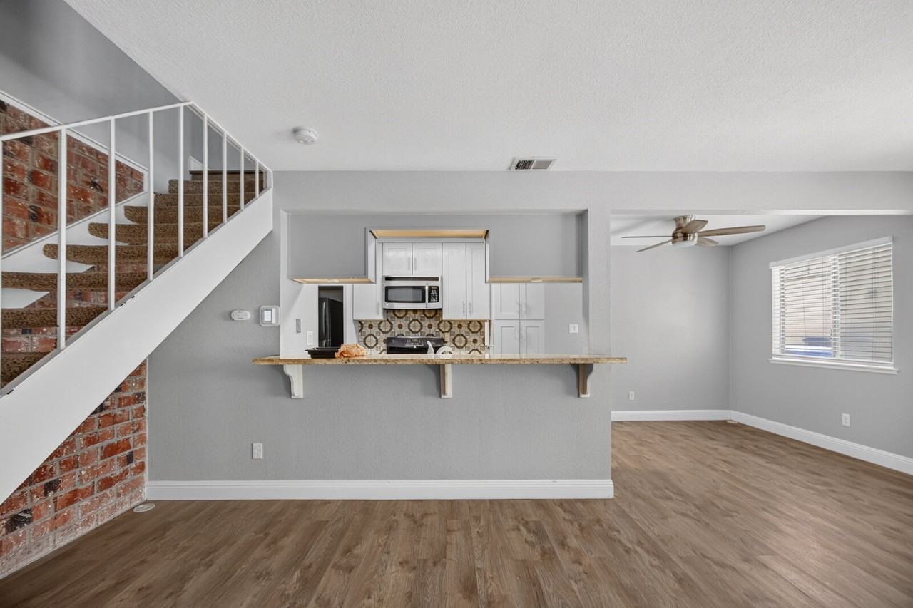 6252 Cavan Dr #3 - Photo 6 of 30