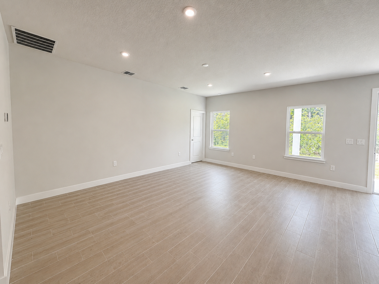 484 Foal Ridge Dr - Photo 7 of 14