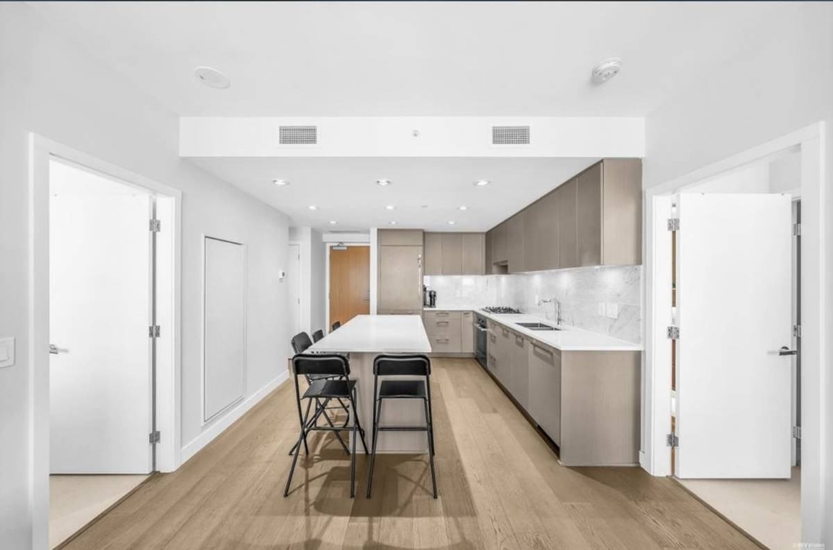 5400 Shortcut Road - Photo 3 of 15