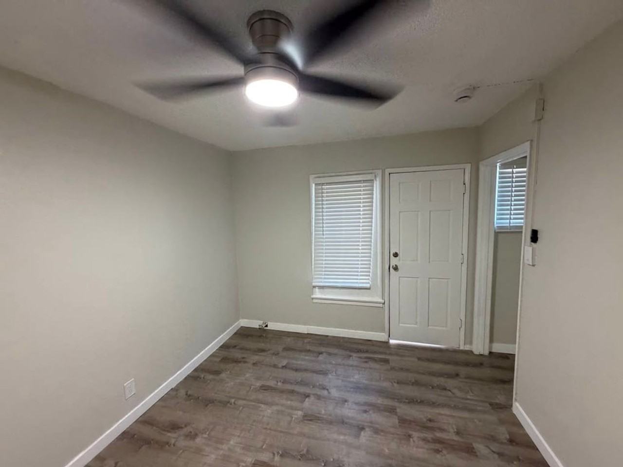 2833 Huron St. - Photo 4 of 9