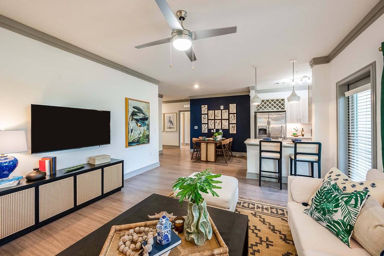 Botanic Waterside Apartments at Lakewood Ranch - Photo 6 of 56