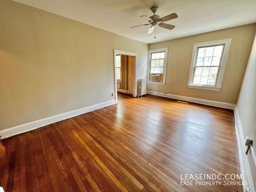 5402 Connecticut Ave Nw #401 - Photo 5 of 17