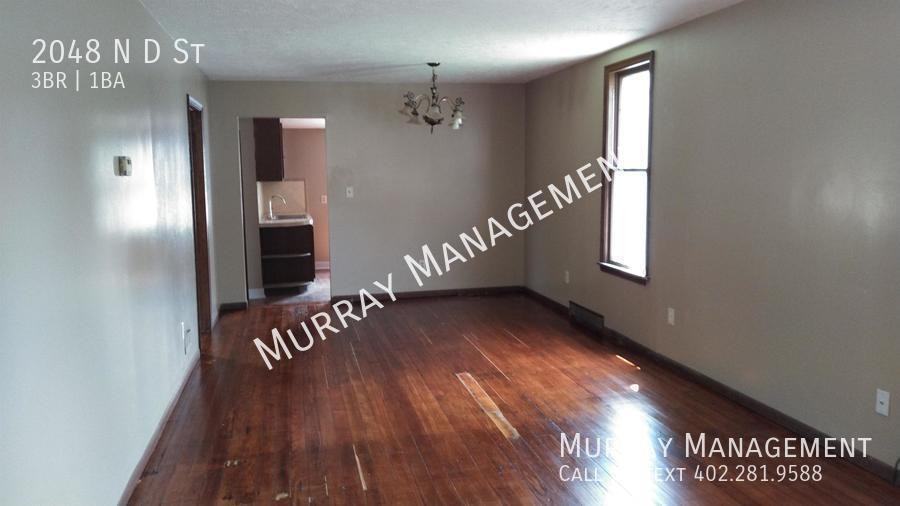 2048 N D St - Photo 4 of 18