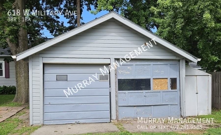 618 W Military Ave - Photo 4 of 29