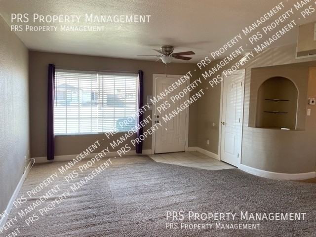 410 W Santa Cruz Dr - Photo 2 of 10