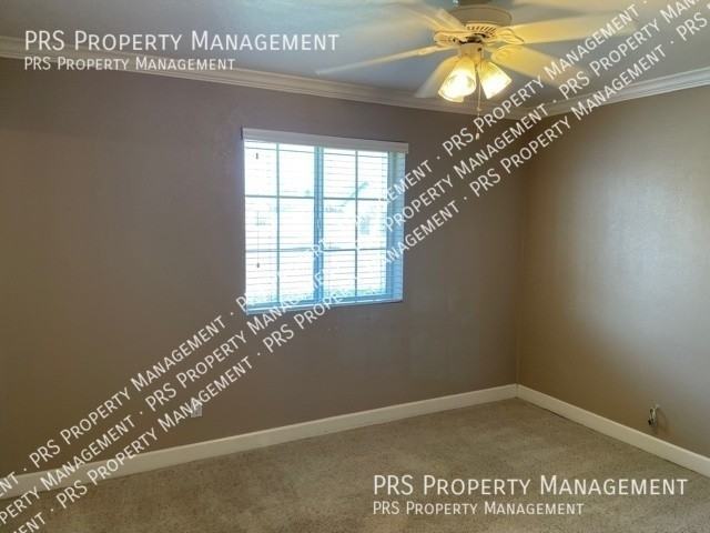 410 W Santa Cruz Dr - Photo 3 of 10