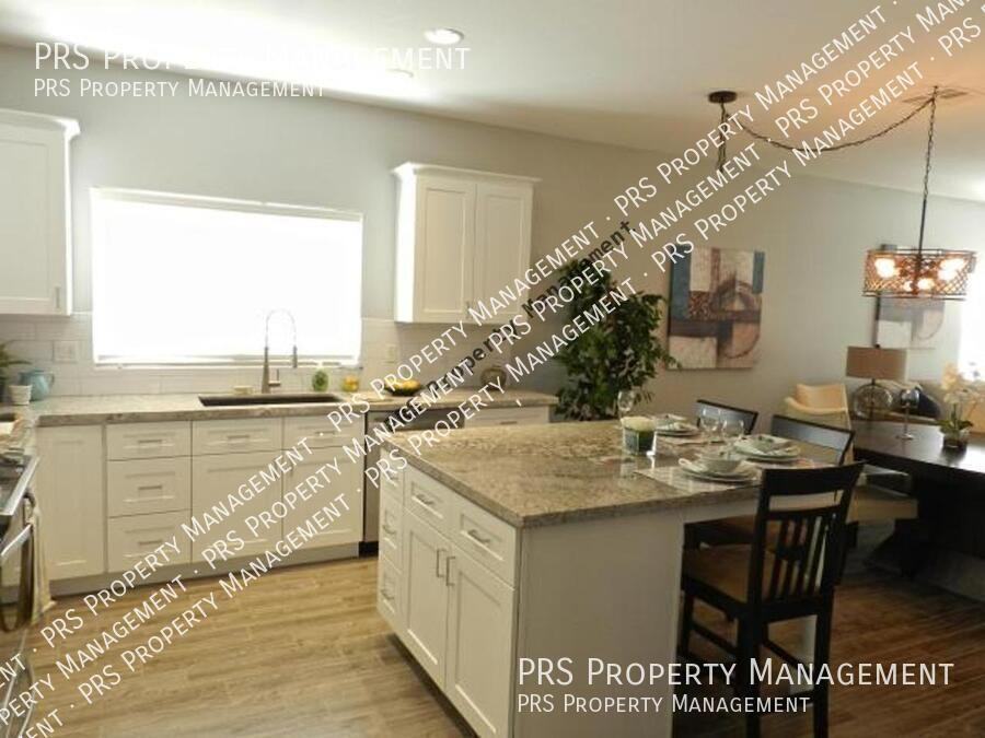 2052 E La Costa Dr - Photo 5 of 18