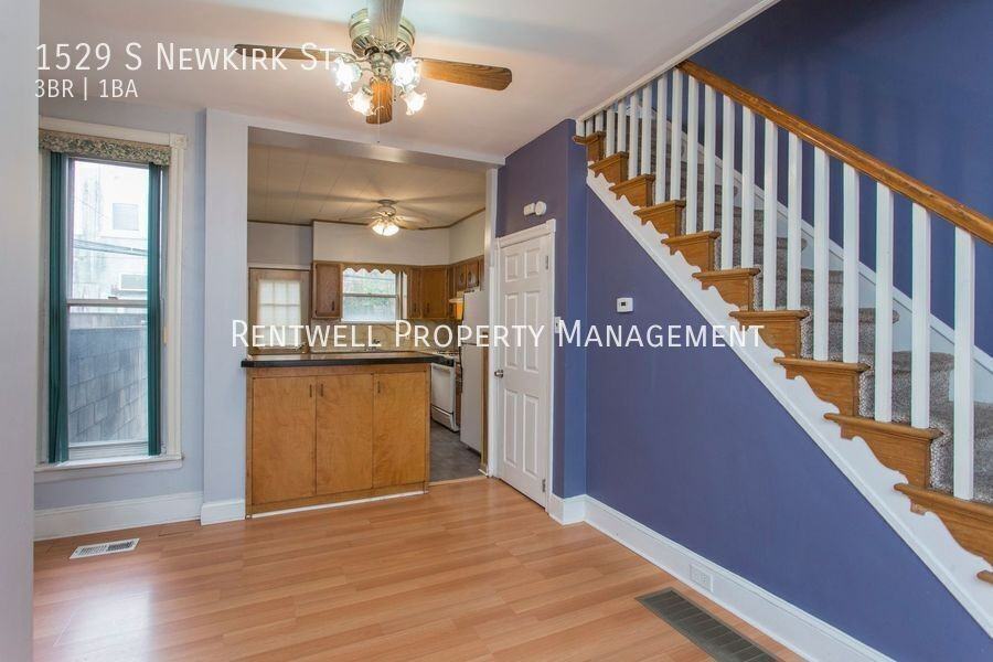1529 S Newkirk St - Photo 3 of 15