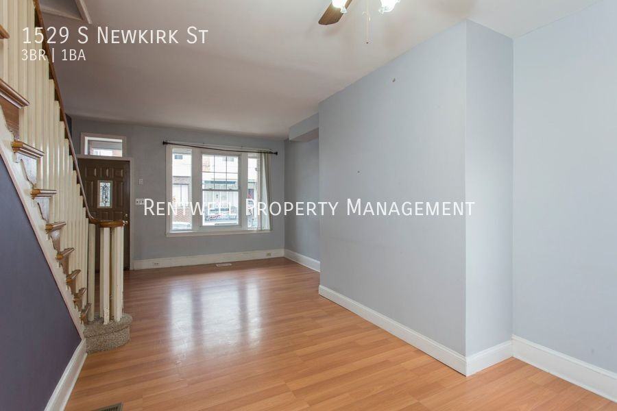 1529 S Newkirk St - Photo 4 of 15