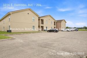 featured image of 1016 E Daffodil Ave #204