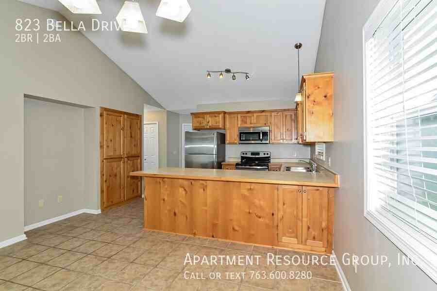 823 Bella Dr - Photo 5 of 16