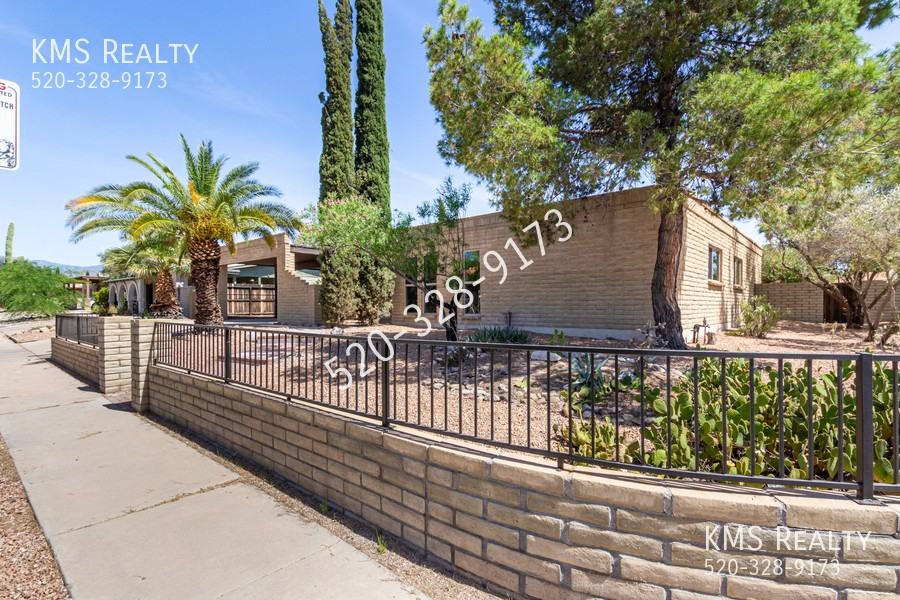 9600 E Barrudean Hills St - Photo 3 of 50