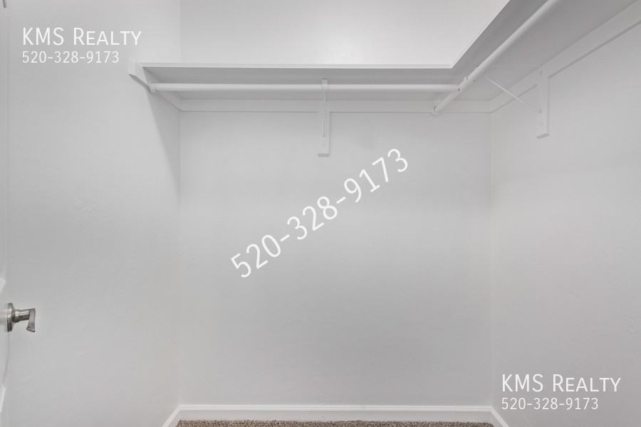 9600 E Barrudean Hills St - Photo 4 of 50