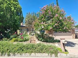 featured image of 26421 Torreypines Dr