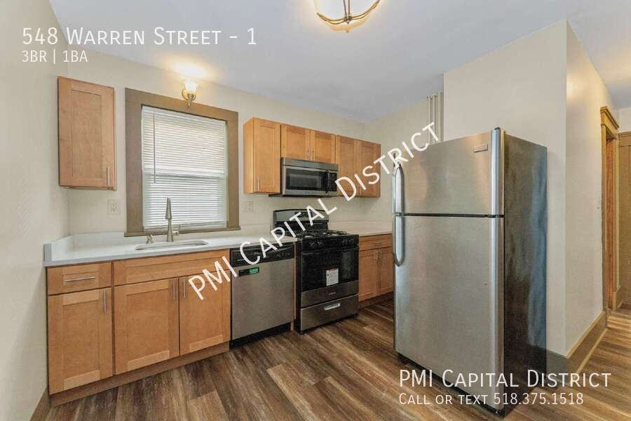 548 Warren St #1 - Photo 2 of 30