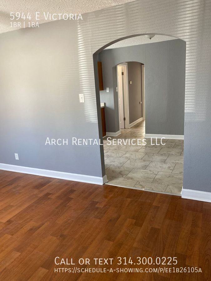 5944 Victoria Ave - Photo 4 of 11