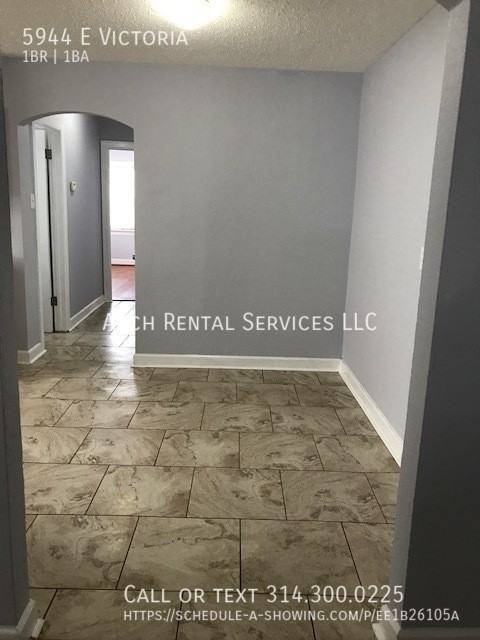 5944 Victoria Ave - Photo 6 of 11